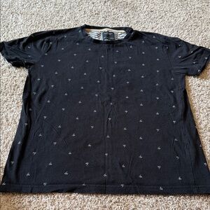 Black Geometric Pattern Short Sleeve Tee